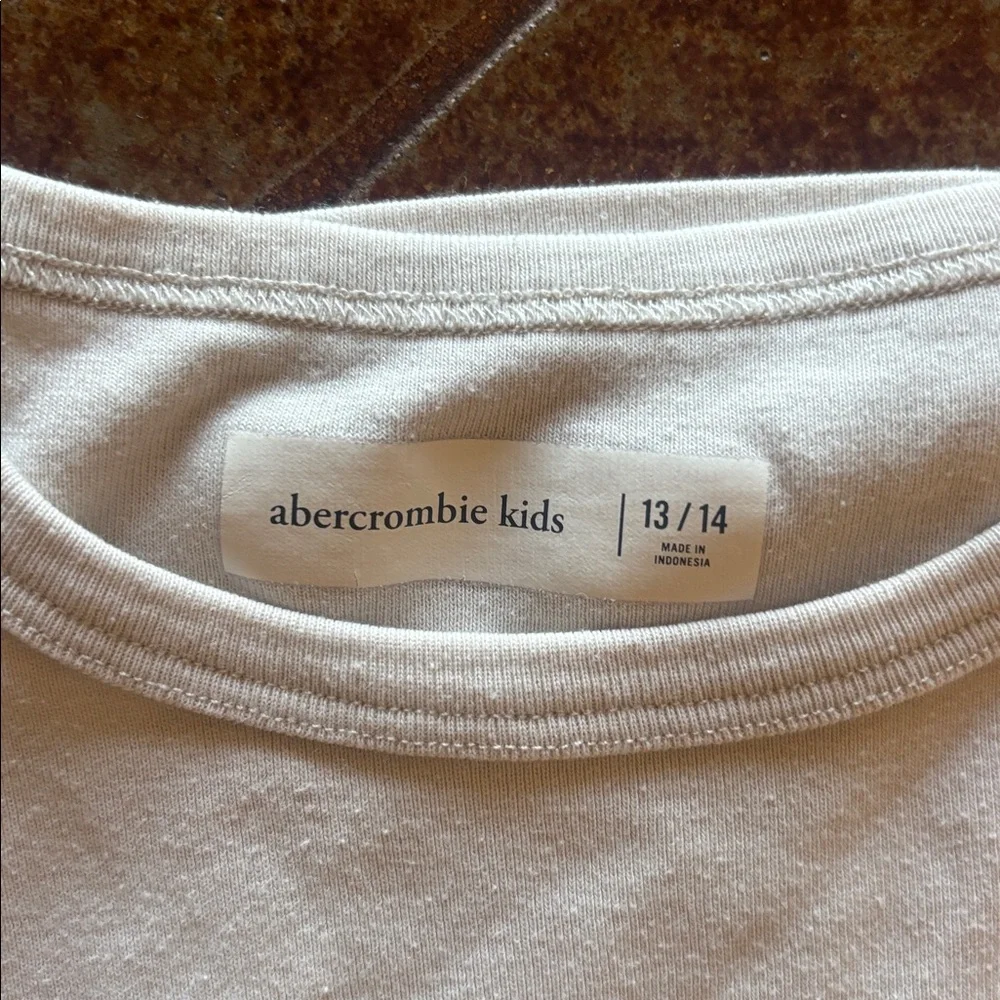 Abercrombie Kids Cream Crew Neck Tee 13/14